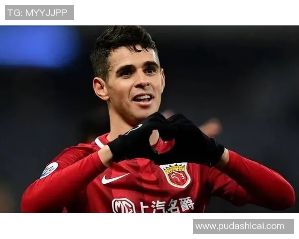 足球明星白底壁纸精选展示展现球场风采与荣耀时刻