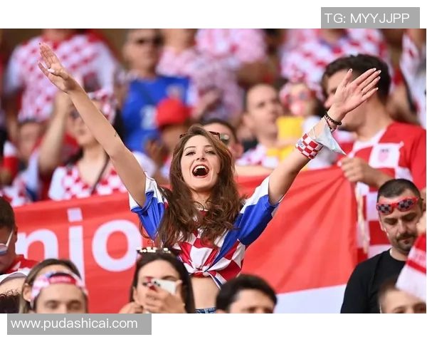 女足球星与男足球星的浪漫之爱突破性别界限共筑辉煌梦想 女足球星与男足球星的浪漫之爱突破性别界限共筑辉煌梦想